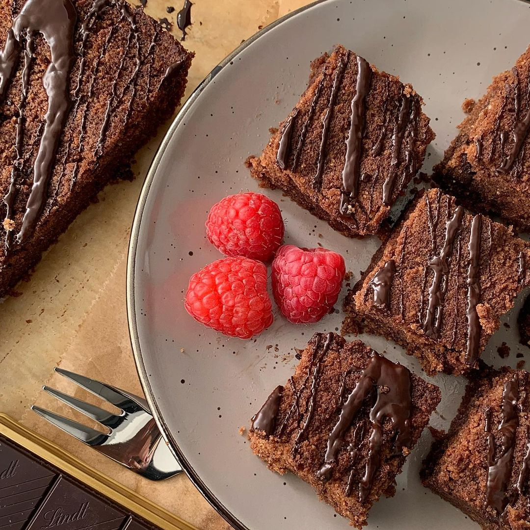 Kókuszlisztes csokis brownie - a brownie sem lehet akadály low-carb diétád alatt!