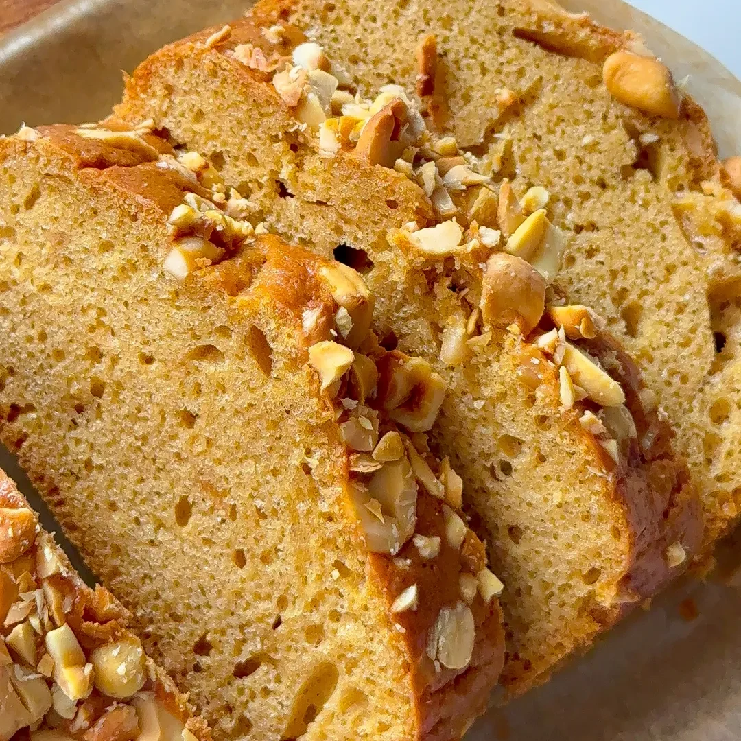 Cukormentes mogyoróvajas piskóta: Fedezd fel ezt az egyszerű, de nagyszerű keto receptet! Egészséges, finom és diétás, ideális édesség fogyókúrázóknak.