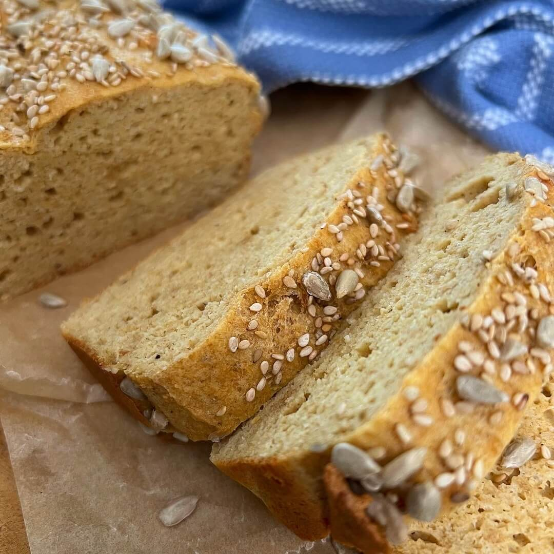Szénhidrátcsökkentett kenyér lenmagliszttel - nagyon könnyű elkészíteni