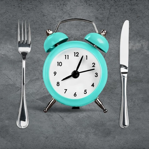 Időszakos böjt (intermittent fasting)