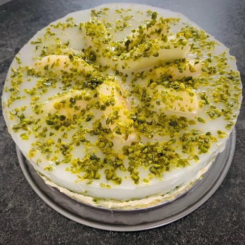 Diétás pisztácia torta sárgadinnyével