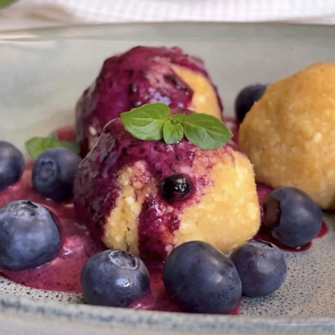 Sütőben sült túrógombócok kókuszliszttel